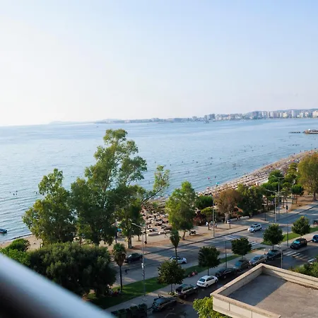 Elena Seaview Apartment *