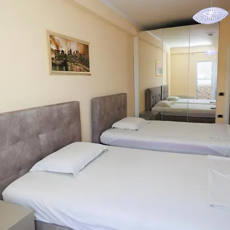 Elena Seaview Apartament *